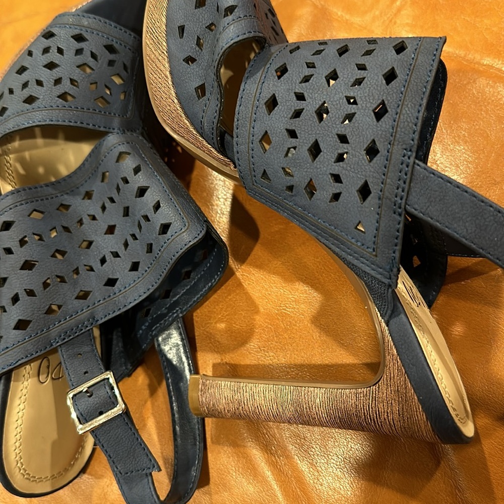 Impo Brand Sandal Heels in Blue with Faux Wood Heel - Picture 10 of 11